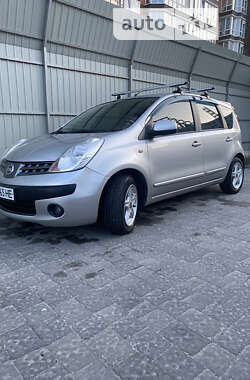 Хэтчбек Nissan Note 2006 в Львове