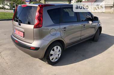 Хэтчбек Nissan Note 2008 в Остроге