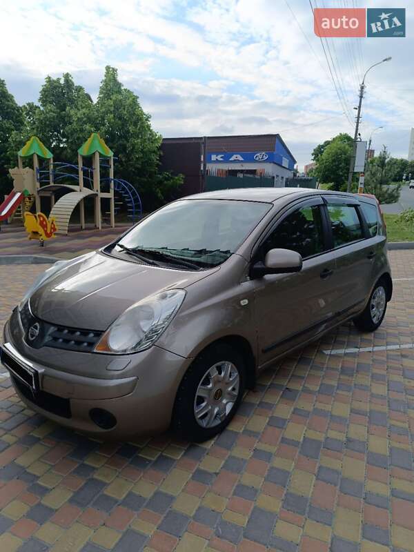 Хэтчбек Nissan Note 2007 в Умани