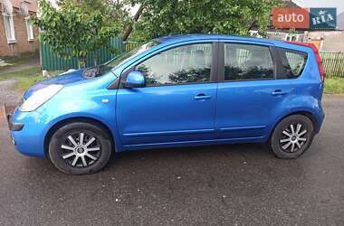 Хэтчбек Nissan Note 2006 в Староконстантинове