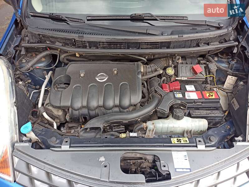 Хэтчбек Nissan Note 2006 в Староконстантинове