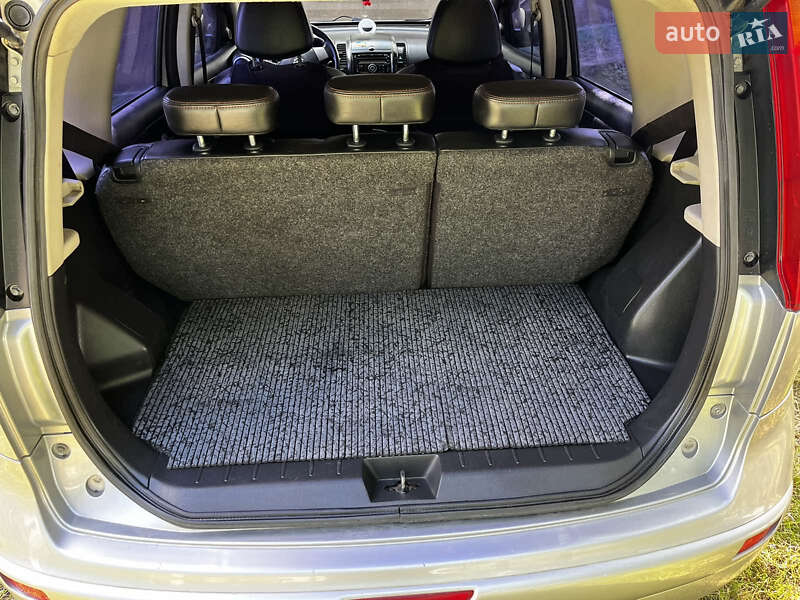 Хэтчбек Nissan Note 2008 в Хмельницком