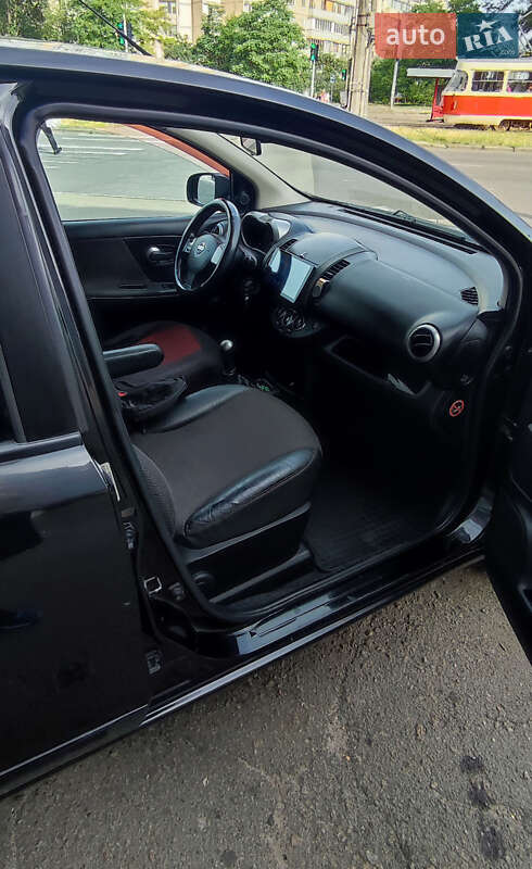 Хэтчбек Nissan Note 2006 в Киеве