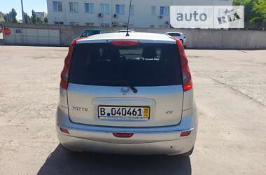 Хэтчбек Nissan Note 2008 в Киеве