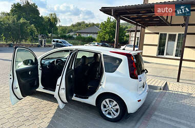 Хэтчбек Nissan Note 2012 в Могилев-Подольске