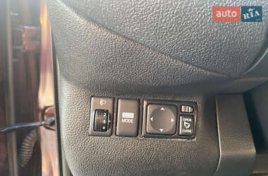 Хетчбек Nissan Note 2012 в 