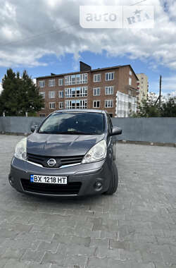 Хэтчбек Nissan Note 2012 в Староконстантинове