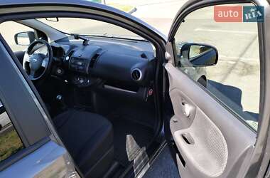Хэтчбек Nissan Note 2006 в Киеве