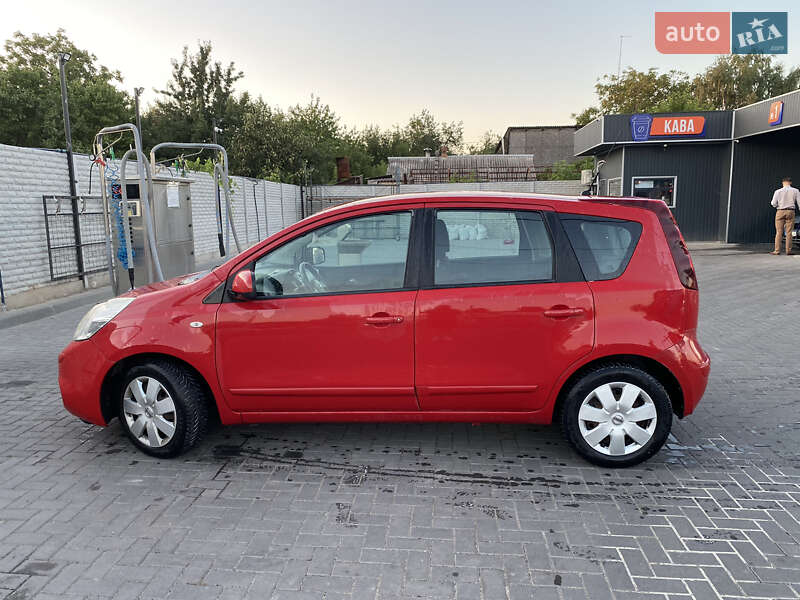 Хэтчбек Nissan Note 2009 в Запорожье
