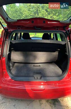 Хэтчбек Nissan Note 2009 в Запорожье