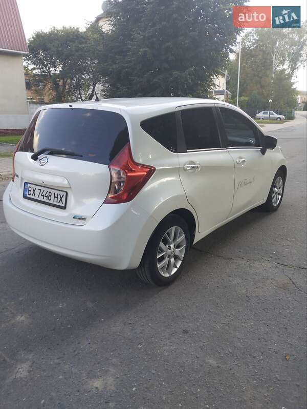Хэтчбек Nissan Note 2013 в Красилове