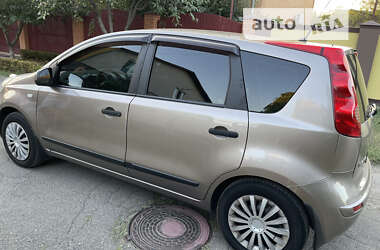 Хэтчбек Nissan Note 2008 в Киеве