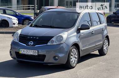 Хетчбек Nissan Note 2010 в Дніпрі