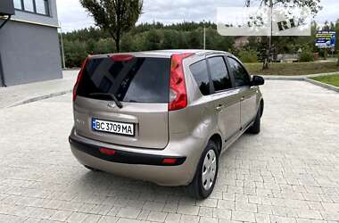 Хетчбек Nissan Note 2006 в Новояворівську