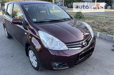 Хетчбек Nissan Note 2012 в Запоріжжі