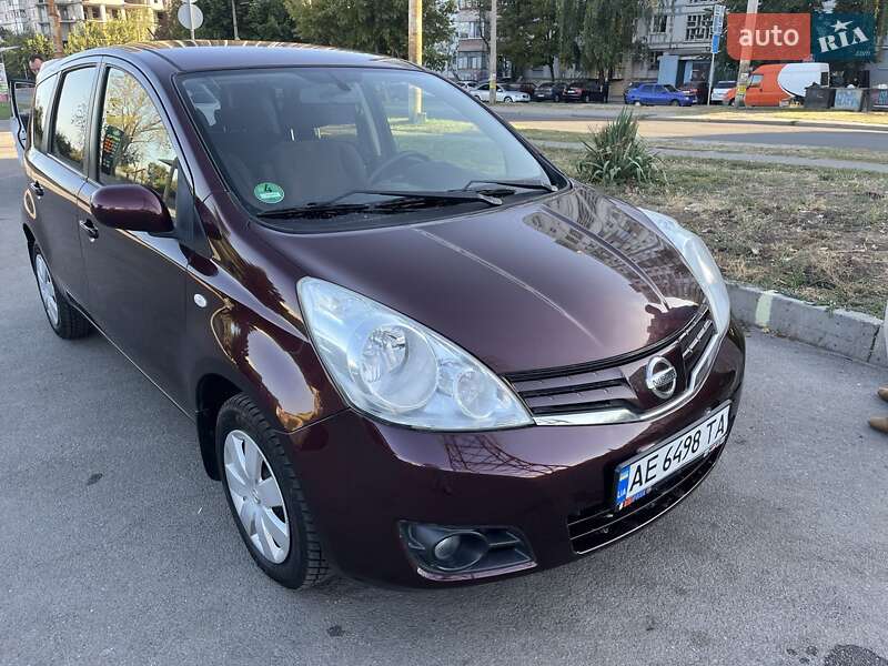 Хетчбек Nissan Note 2012 в Запоріжжі