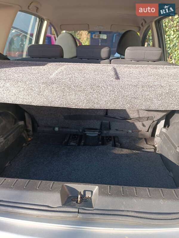 Хэтчбек Nissan Note 2006 в Трускавце фото 6 Хэтчбек Nissan Note 2006 в Трускавце