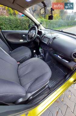 Хэтчбек Nissan Note 2006 в 