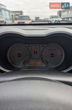 Хэтчбек Nissan Note 2008 в 