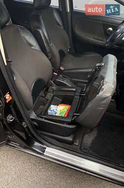 Хэтчбек Nissan Note 2008 в 