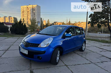 Хэтчбек Nissan Note 2007 в Киеве