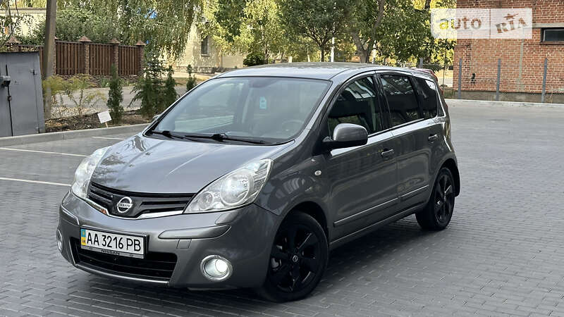 Хетчбек Nissan Note 2012 в Полтаві