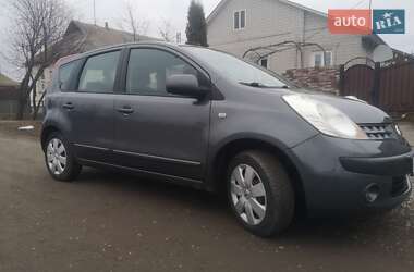 Хэтчбек Nissan Note 2006 в Бурыни