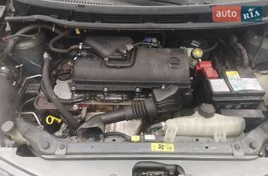 Хэтчбек Nissan Note 2006 в Бурыни