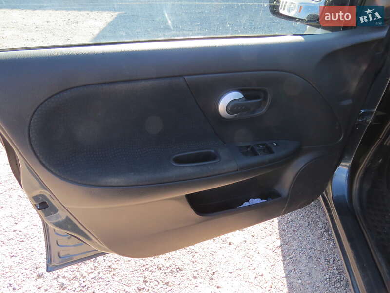 Хэтчбек Nissan Note 2012 в Кропивницком