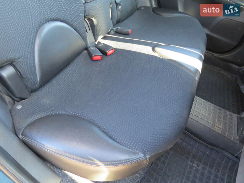 Хэтчбек Nissan Note 2012 в Кропивницком