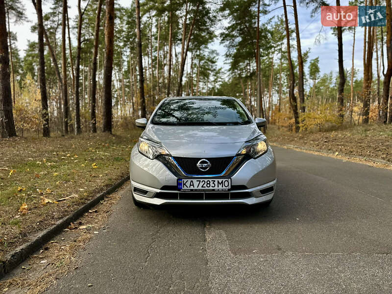 Хэтчбек Nissan Note 2016 в Киеве