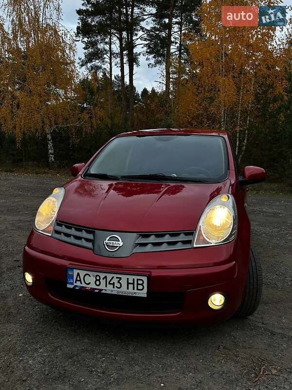 Хэтчбек Nissan Note 2008 в Киеве