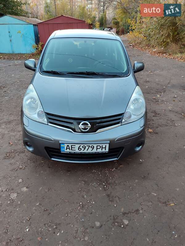 Хэтчбек Nissan Note 2012 в Кривом Роге