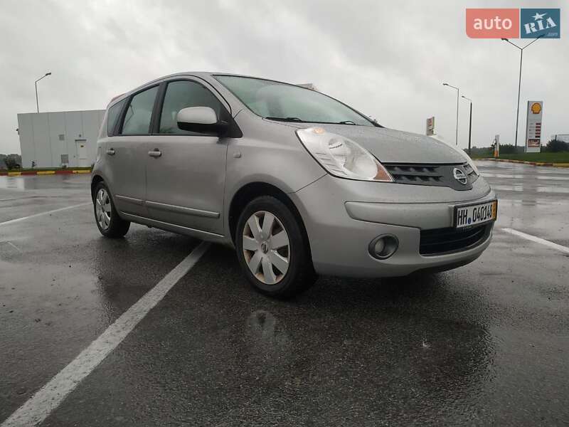 Хэтчбек Nissan Note 2008 в Трускавце