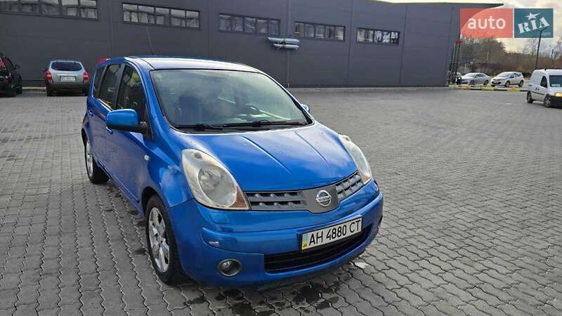 Хэтчбек Nissan Note 2008 в Бориславе