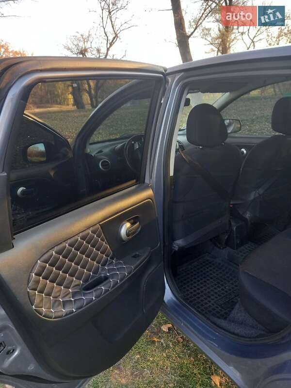 Хетчбек Nissan Note 2010 в Онуфріївці