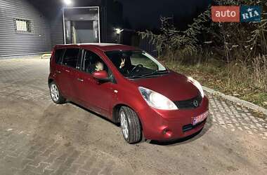 Хэтчбек Nissan Note 2012 в Львове