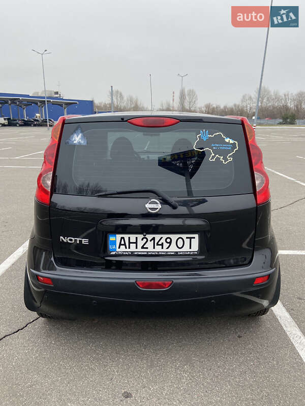 Хэтчбек Nissan Note 2007 в Киеве