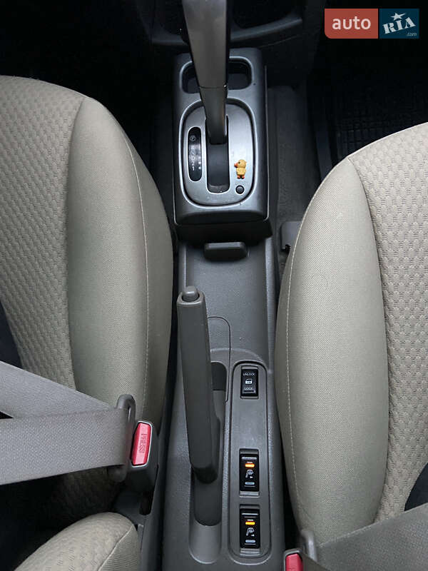 Хэтчбек Nissan Note 2007 в Киеве