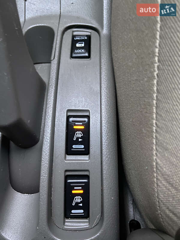 Хэтчбек Nissan Note 2007 в Киеве