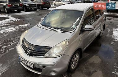 Хетчбек Nissan Note 2010 в Києві