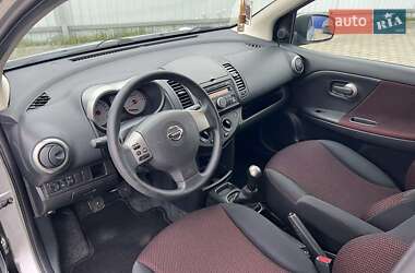 Хэтчбек Nissan Note 2007 в 