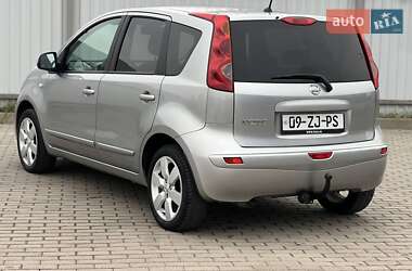 Хэтчбек Nissan Note 2007 в 