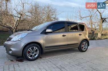 Хэтчбек Nissan Note 2011 в Андрушевке