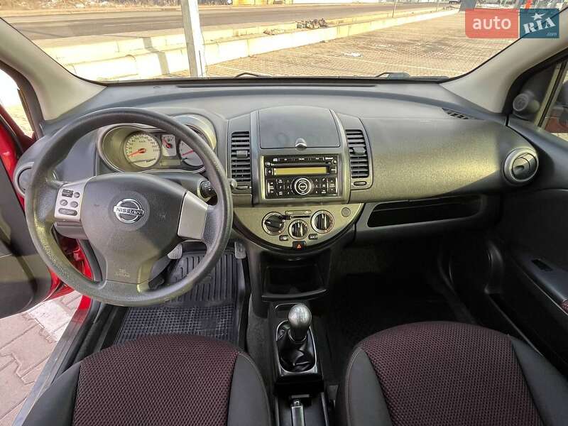 Хэтчбек Nissan Note 2008 в Киеве