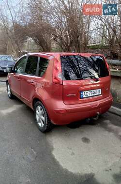 Хэтчбек Nissan Note 2008 в 