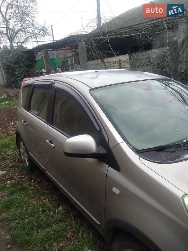 Хэтчбек Nissan Note 2008 в Одессе