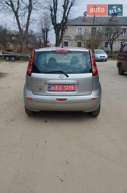 Хэтчбек Nissan Note 2009 в Червонограде