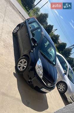 Хэтчбек Nissan Note 2013 в 