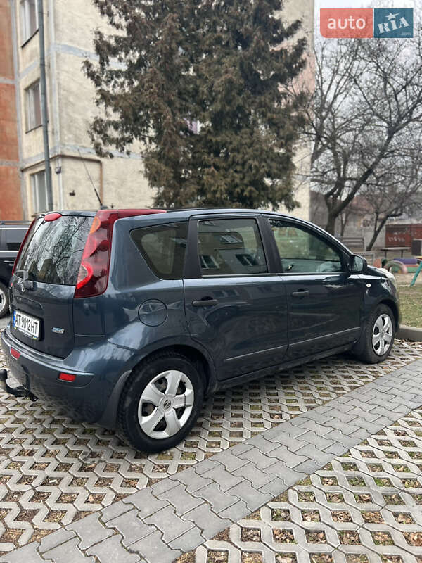 Хетчбек Nissan Note 2012 в Івано-Франківську